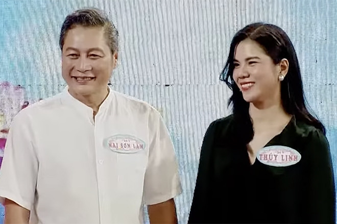 'Trùm phản diện' Mai Sơn Lâm viên mãn bên vợ kém 12 tuổi