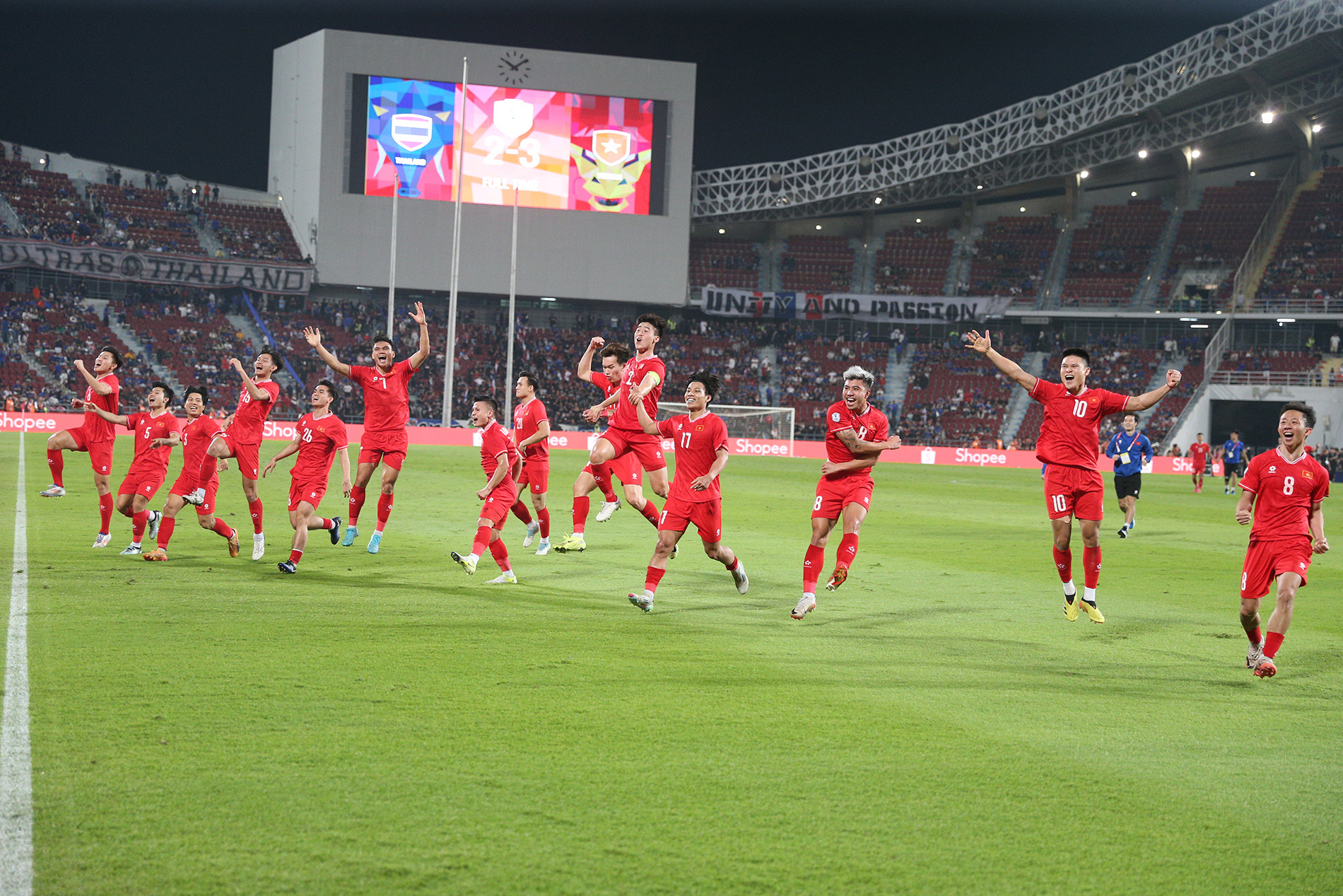 tuyen viet nam 1.JPG