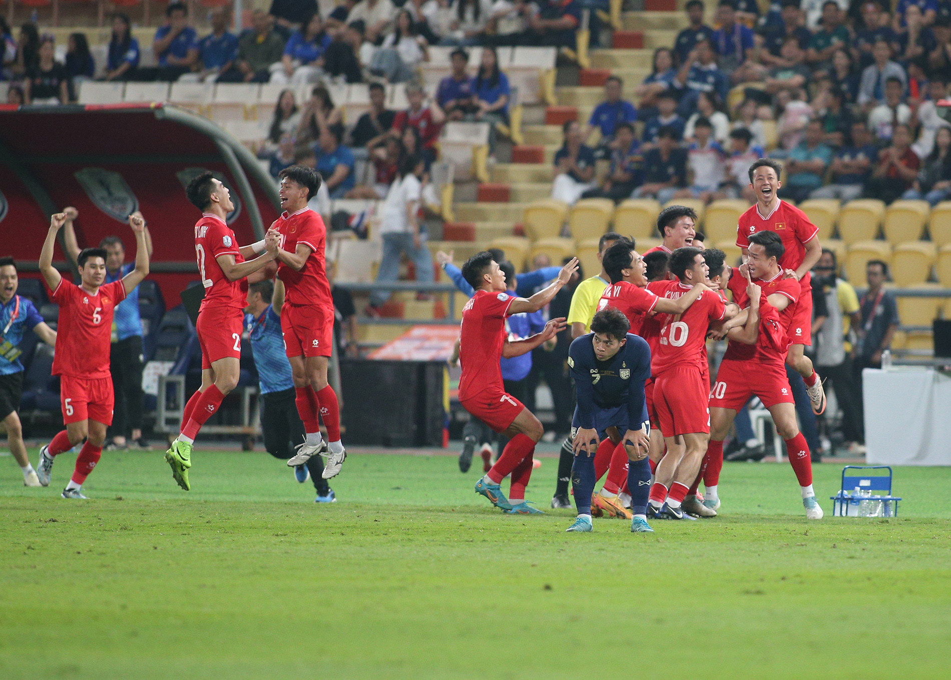 tuyen viet nam 9.JPG