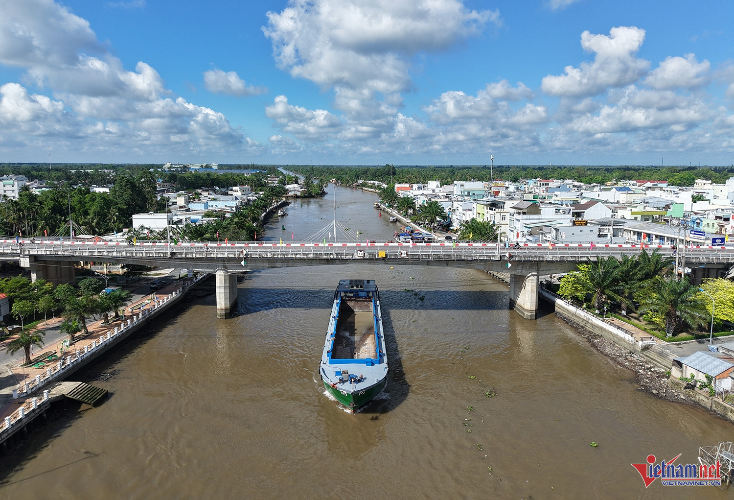 W-cầu phụng hiệp.JPG.jpg