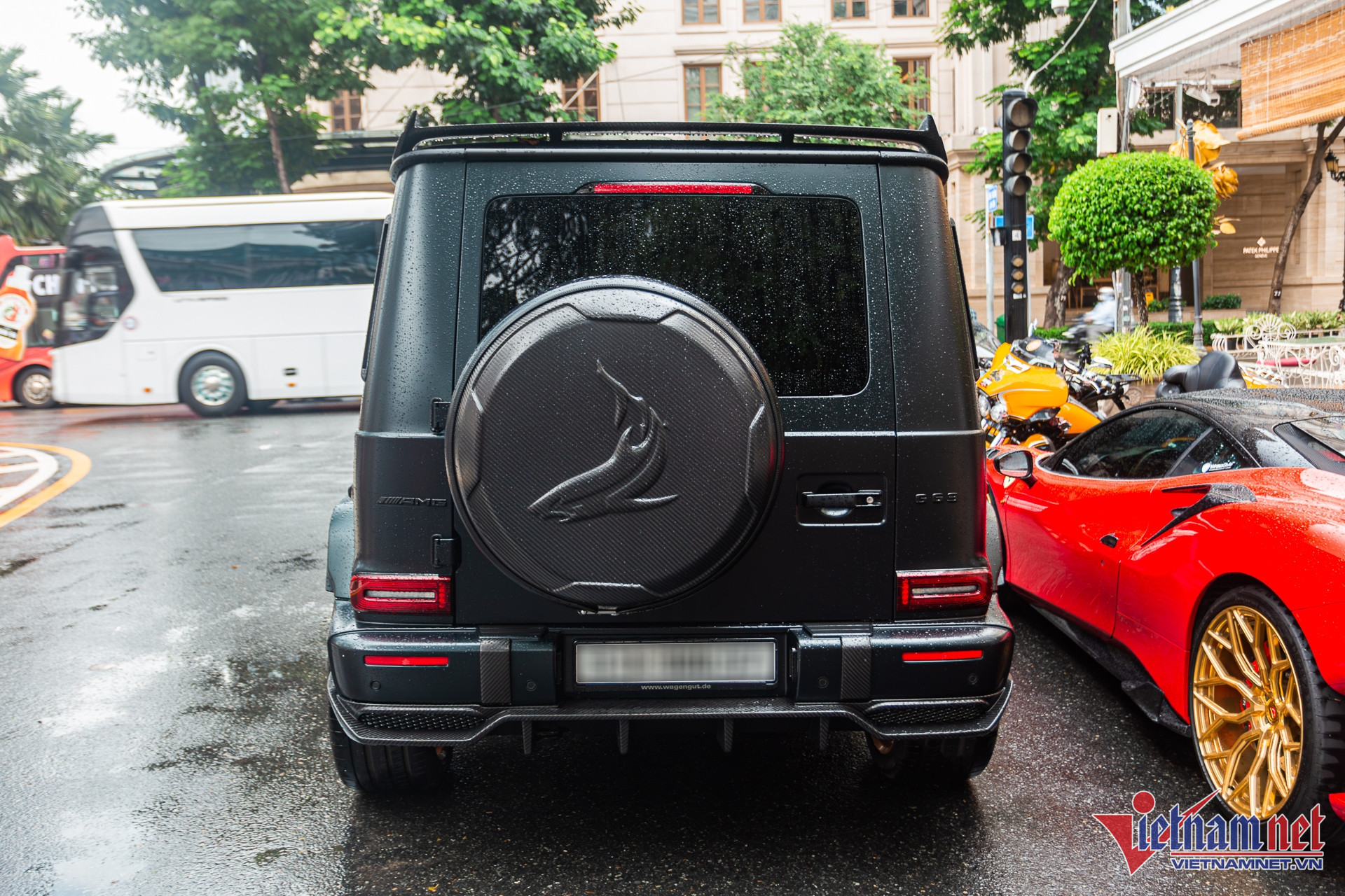 https://static-images.vnncdn.net/vps_images_publish/000001/000003/2025/11/9/w-g63-topcar-5jpg-861.jpg