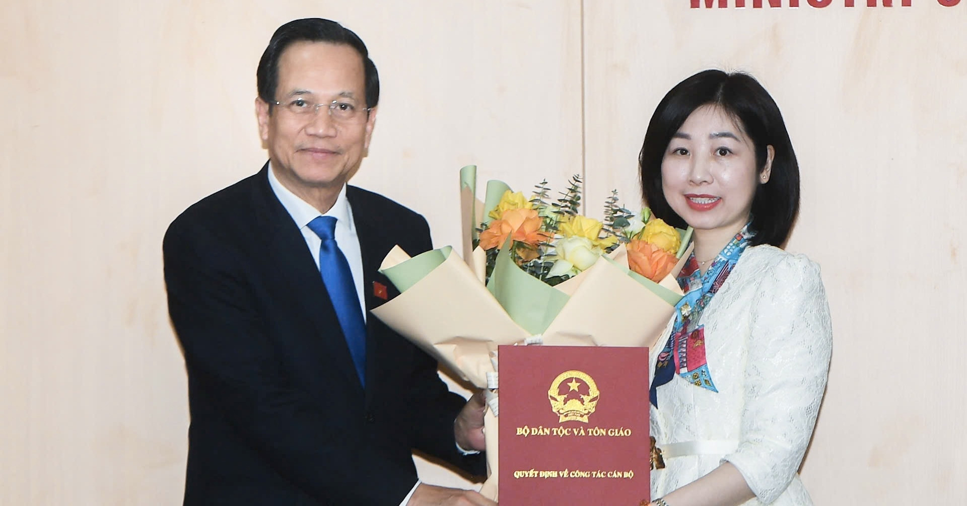 Bộ trưởng Đào Ngọc Dung trao quyết định bổ nhiệm cán bộ