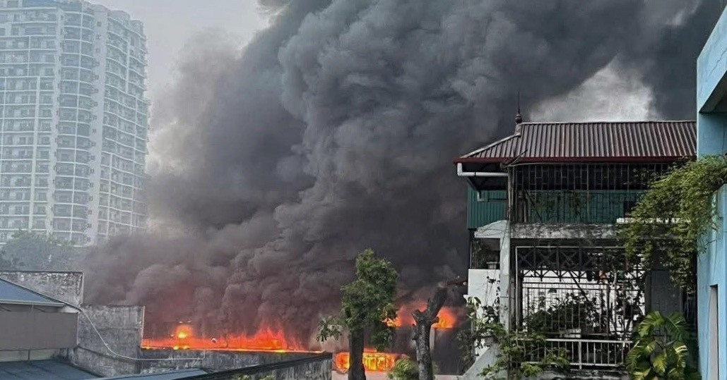 Cháy lớn ở Nhà máy bia Hà Nội Habeco
