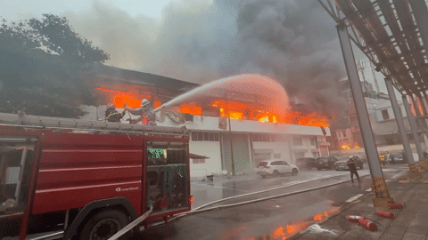 Cận cảnh hiện trường vụ cháy tại Nhà máy bia Hà Nội Habeco