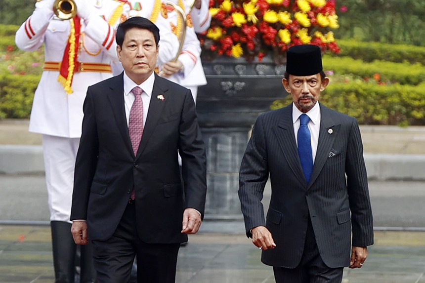 Chủ tịch nước Lương Cường chủ trì lễ đón Quốc vương Brunei