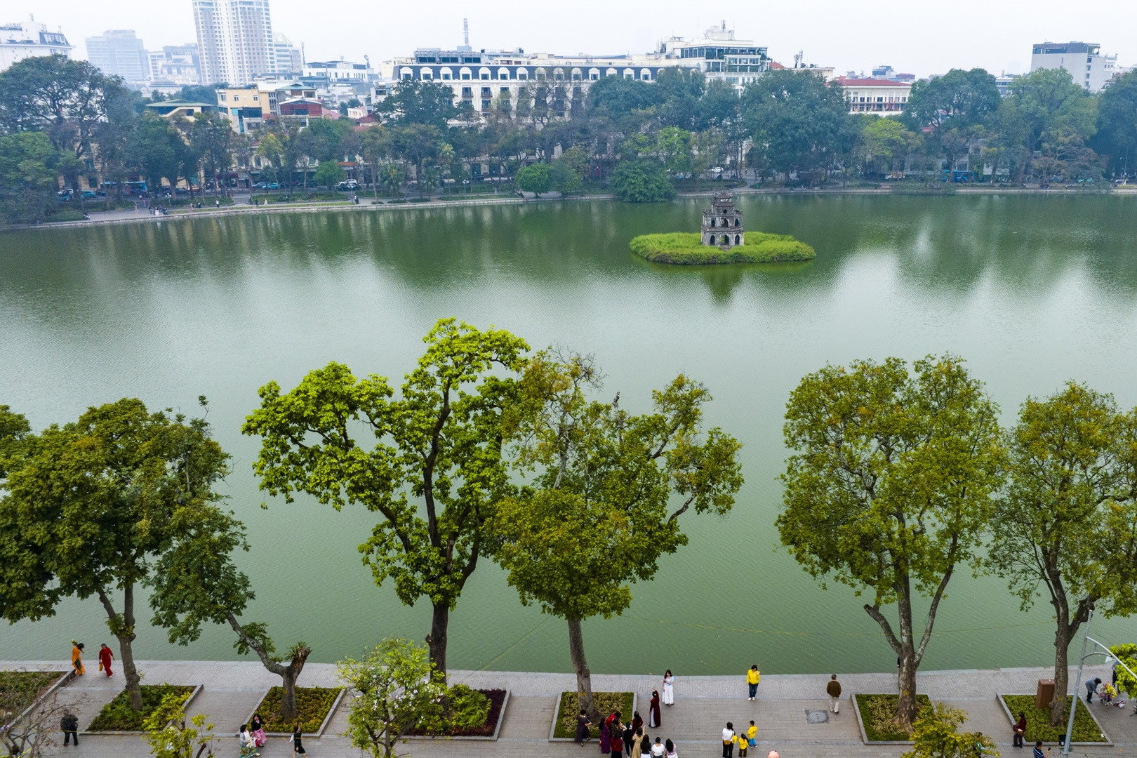 Đề xuất thẩm quyền đặc thù cho Chủ tịch UBND TP Hà Nội