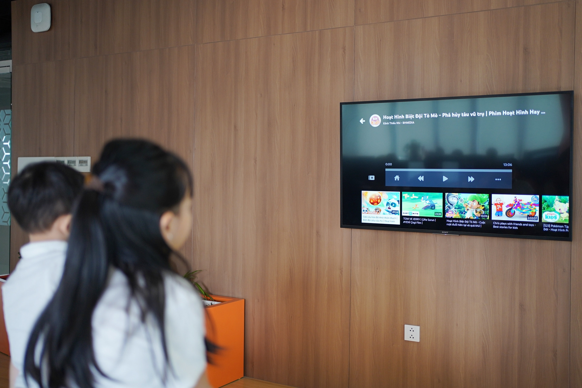 Gia đình là tuyến hỗ trợ quan trọng nhất khi trẻ em gặp rủi ro trên mạng