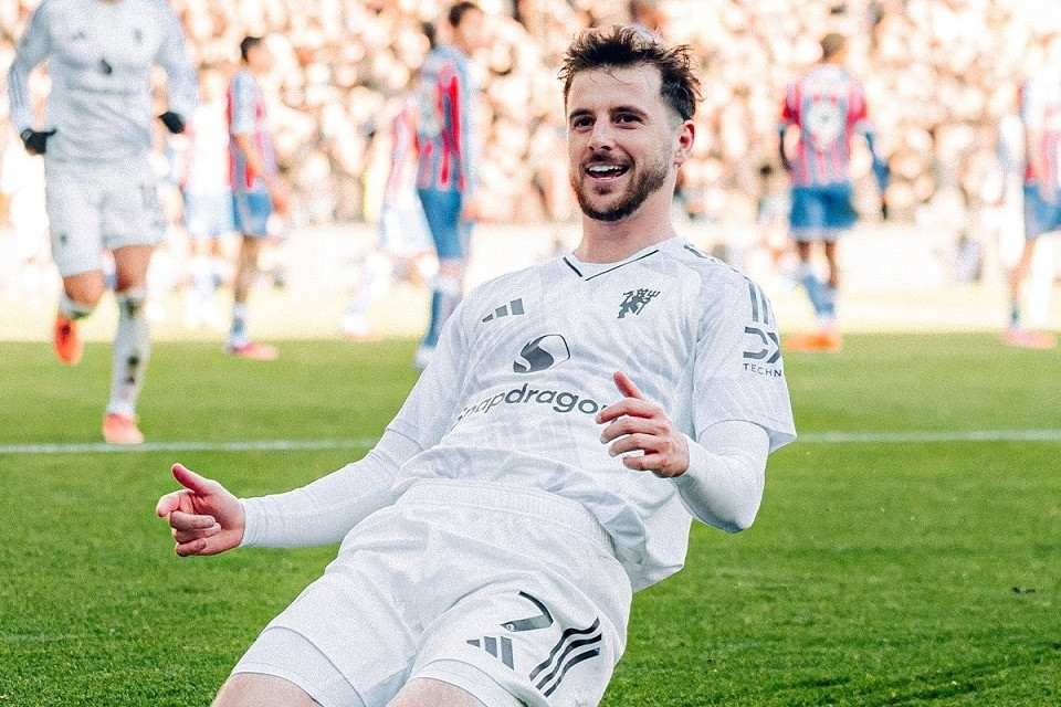 Mason Mount thổ lộ lần đầu ‘vượt ải’ khó tin với MU