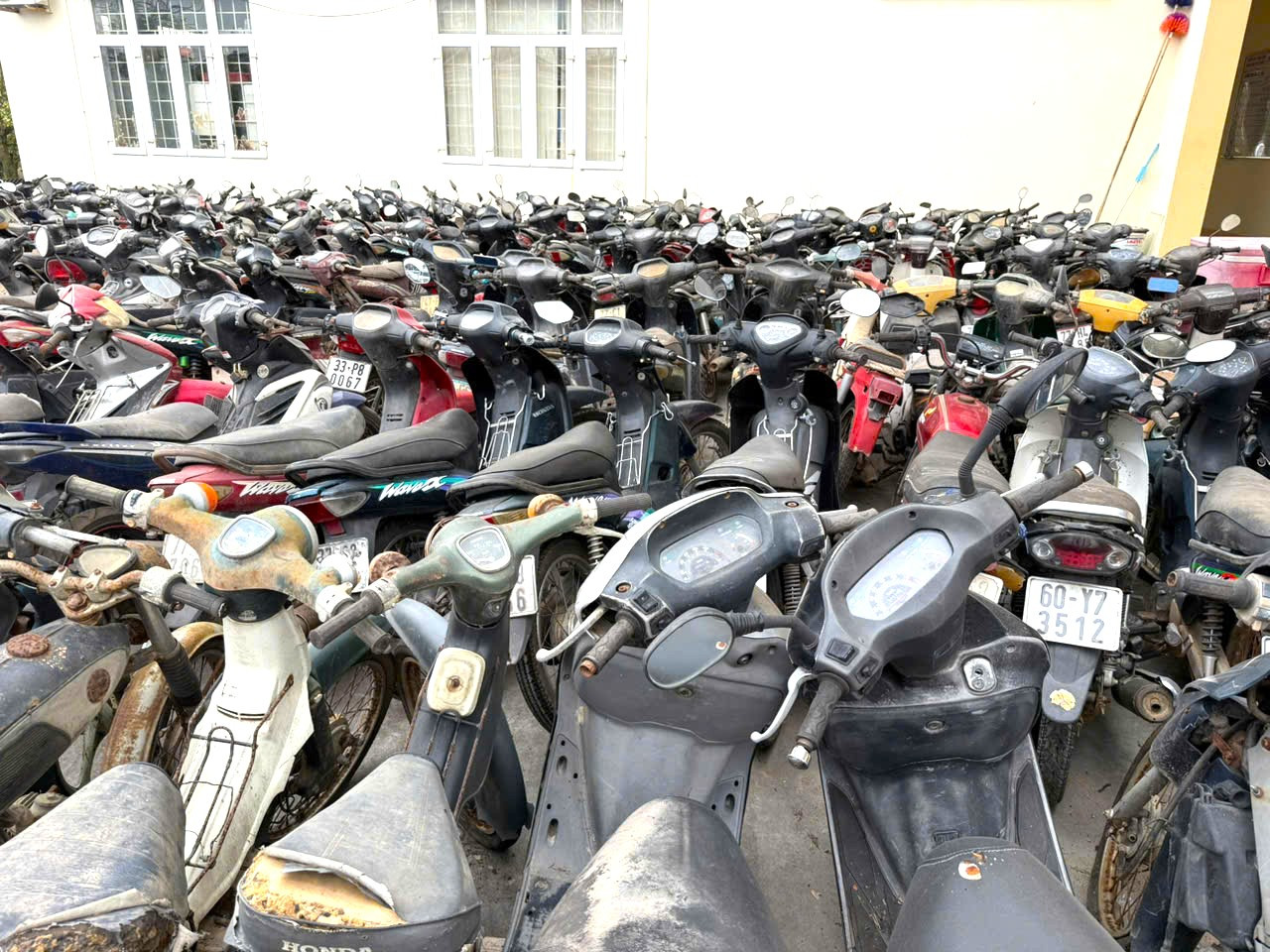 Phương tiện vi phạm giao thông 1.jpg