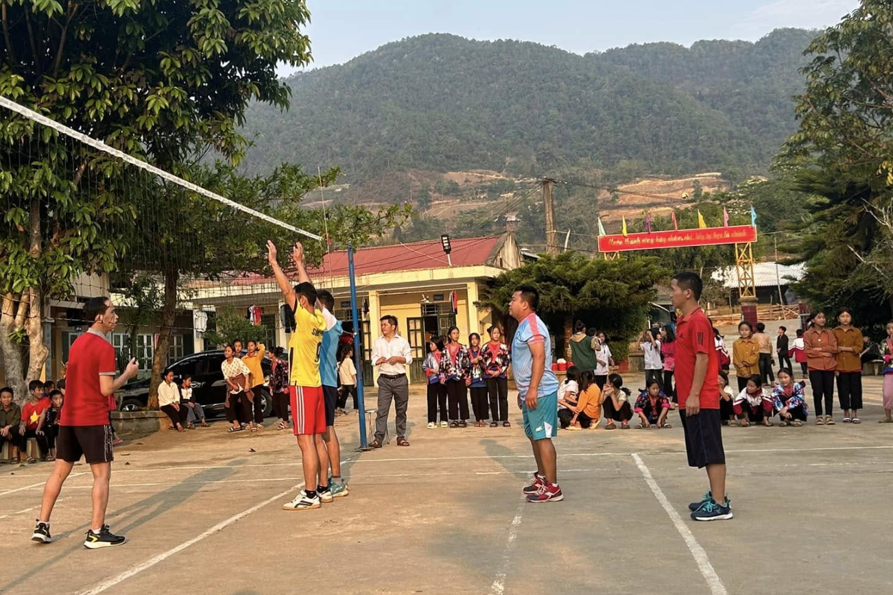 Sính Phình thu hẹp khoảng cách thông tin, tạo đà xây dựng nông thôn mới