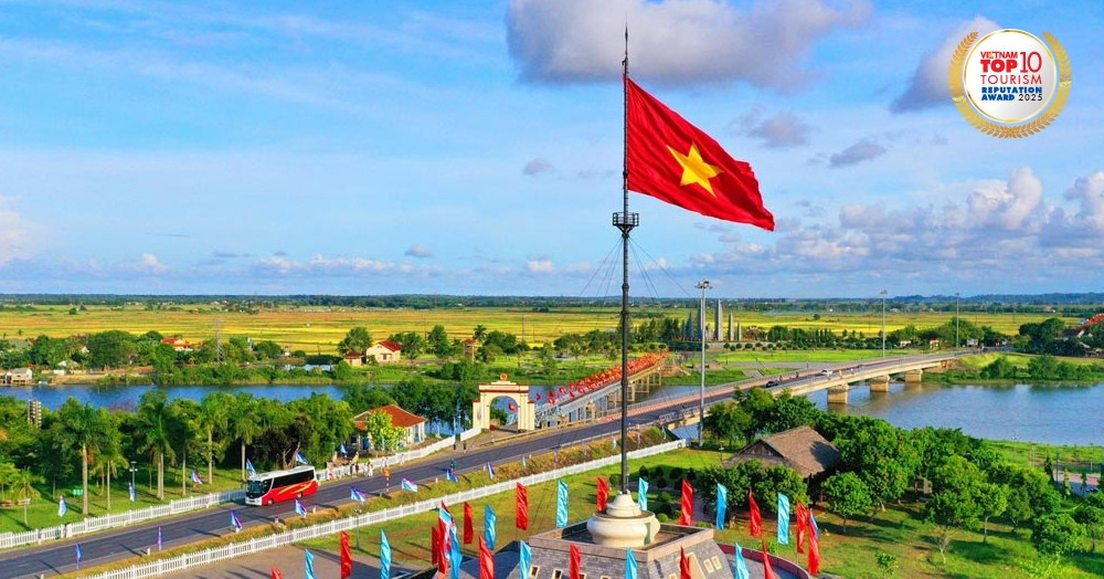 Top 10 Công ty du lịch uy tín và Top 5 khách sạn, resort uy tín năm 2025