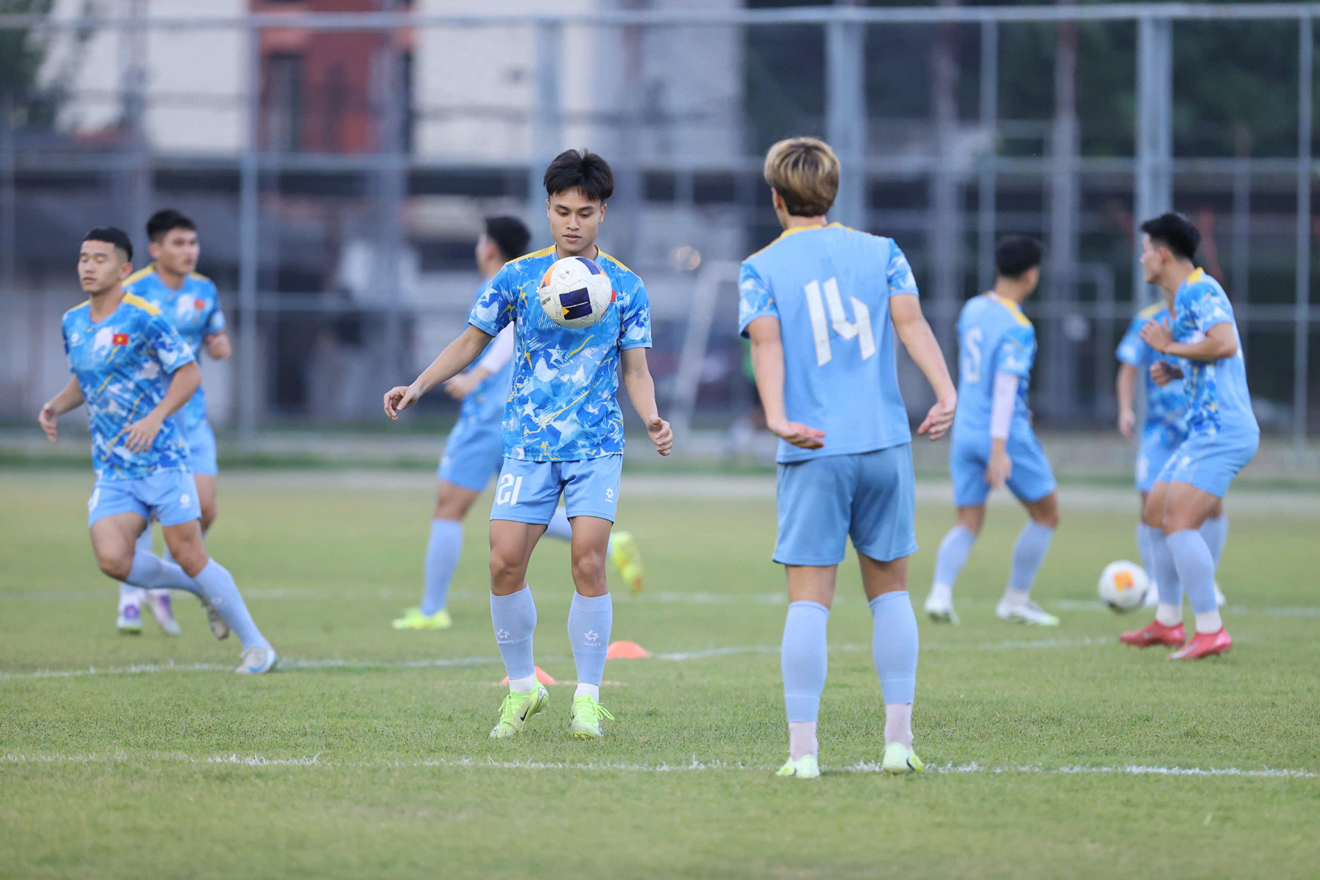 U22 Việt Nam rèn 'chiêu tủ' chờ đấu Lào trên đất Thái Lan u22 viet nam 10.jpg