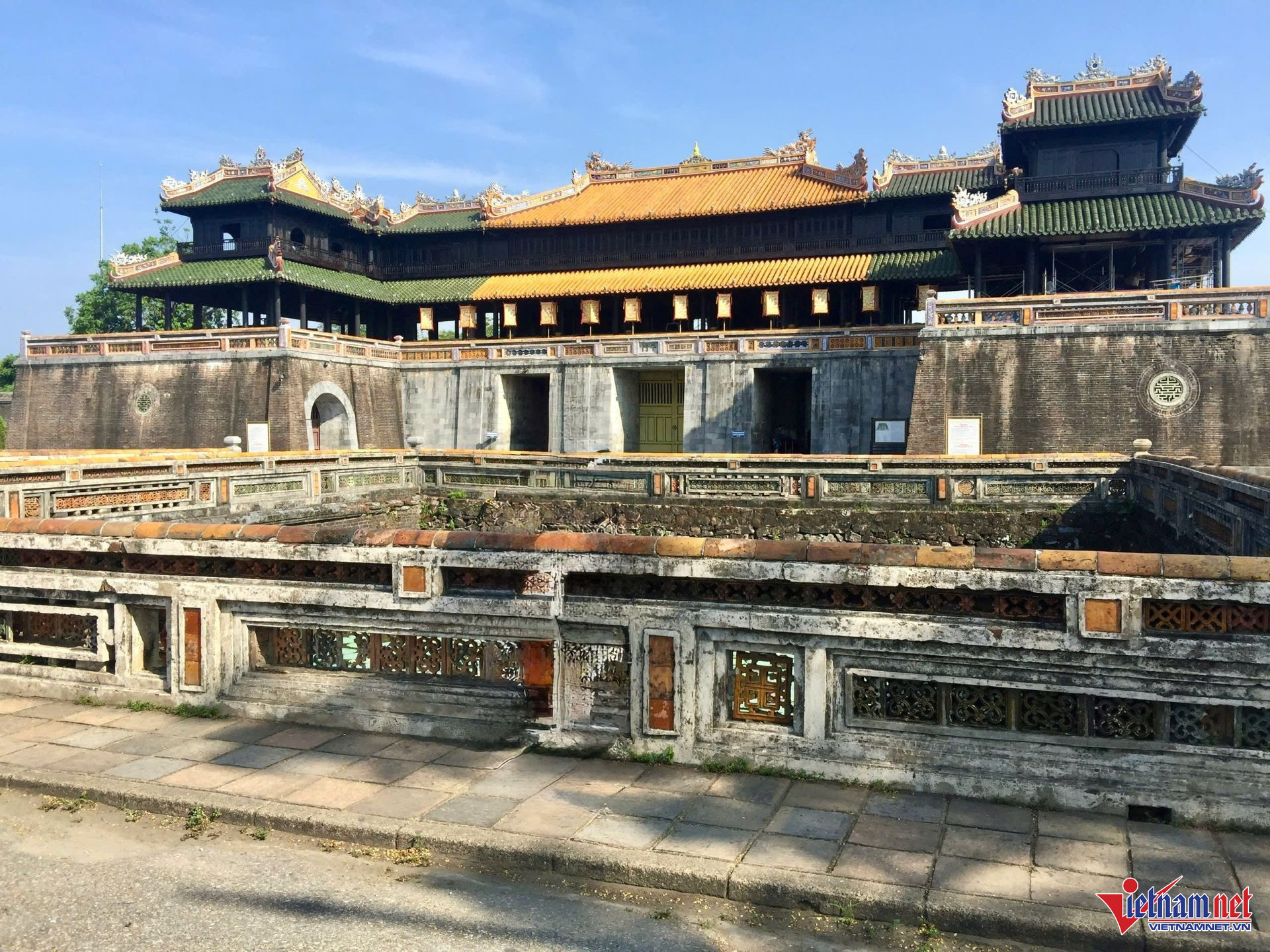 W-Huế kiến tạo.jpg