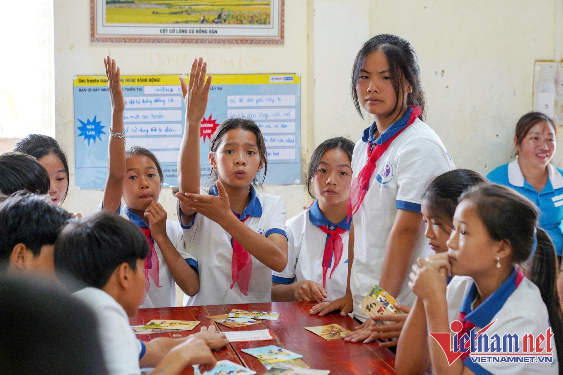 W-lay y kien tre em 1.jpg