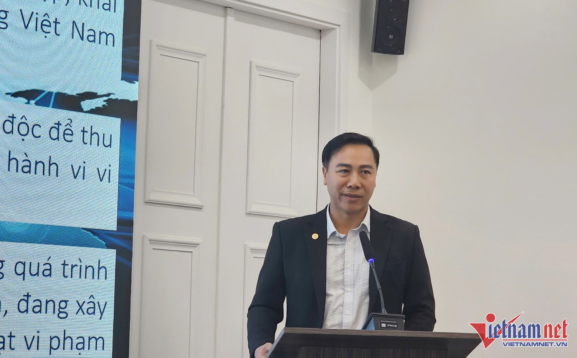 W-luat an ninh mang moi.jpg