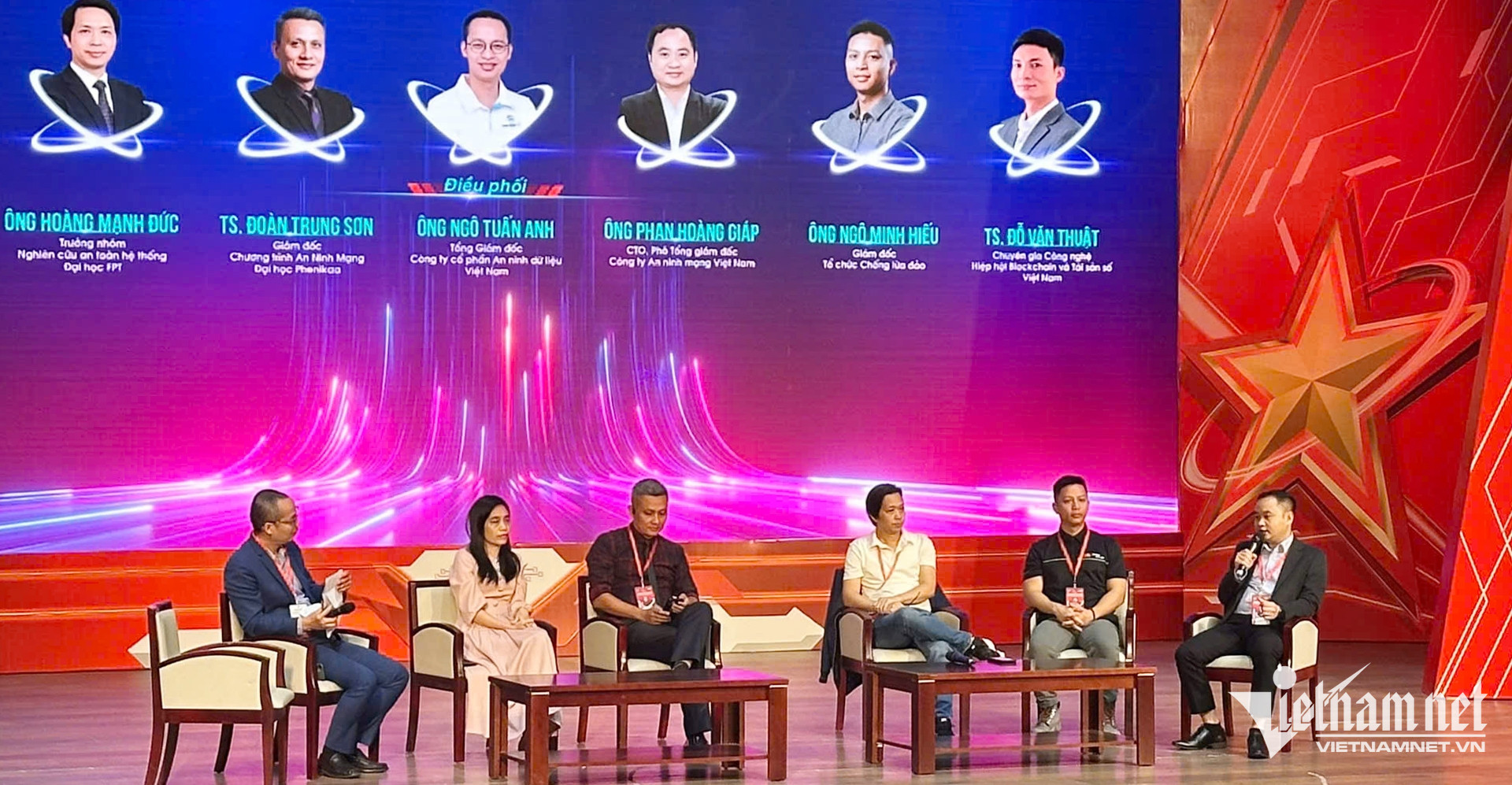 W-toa dam an ninh mang.jpg