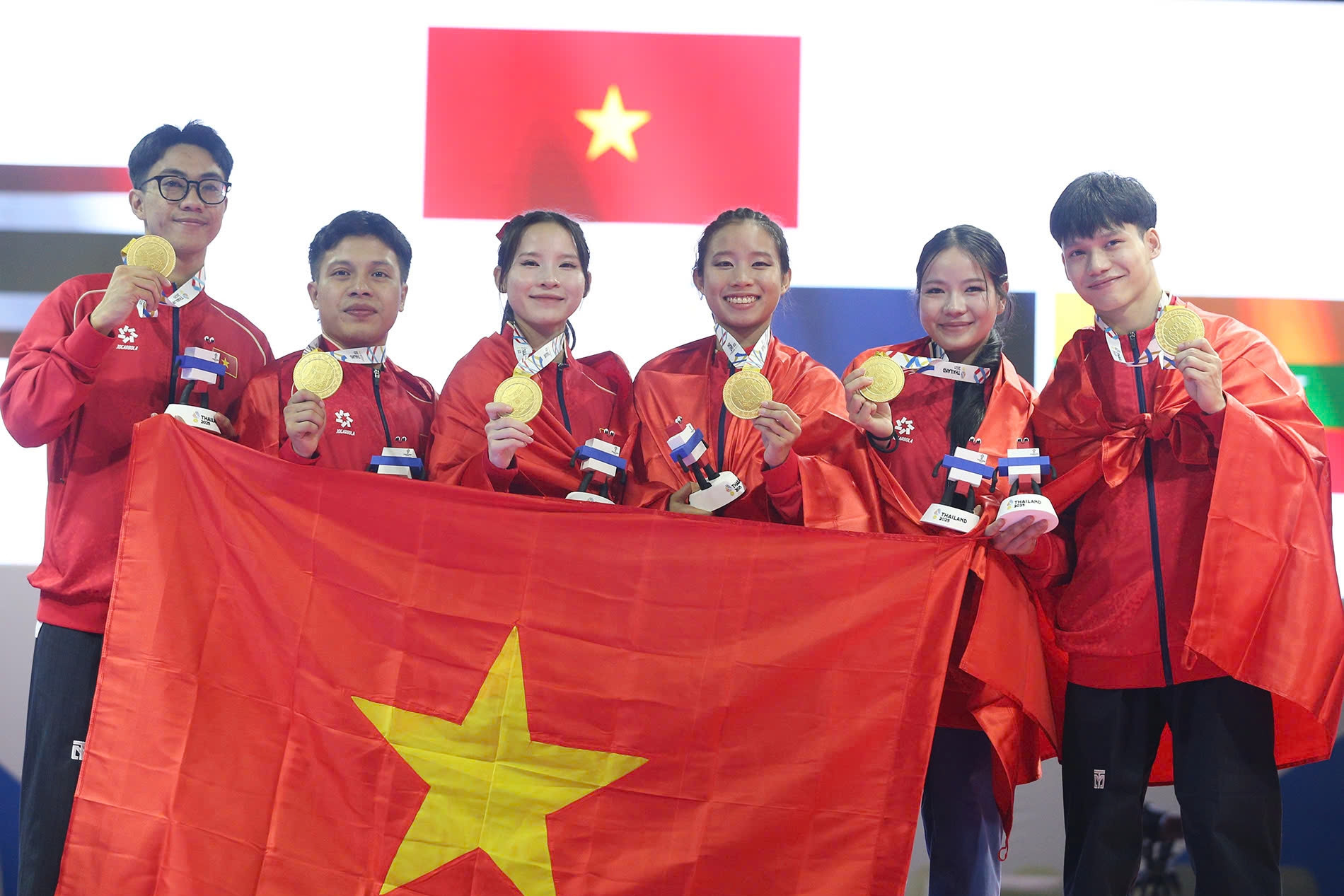 SEA Games ngày 11/12: Việt Nam tăng tốc, có thể giành 8-10 HCV