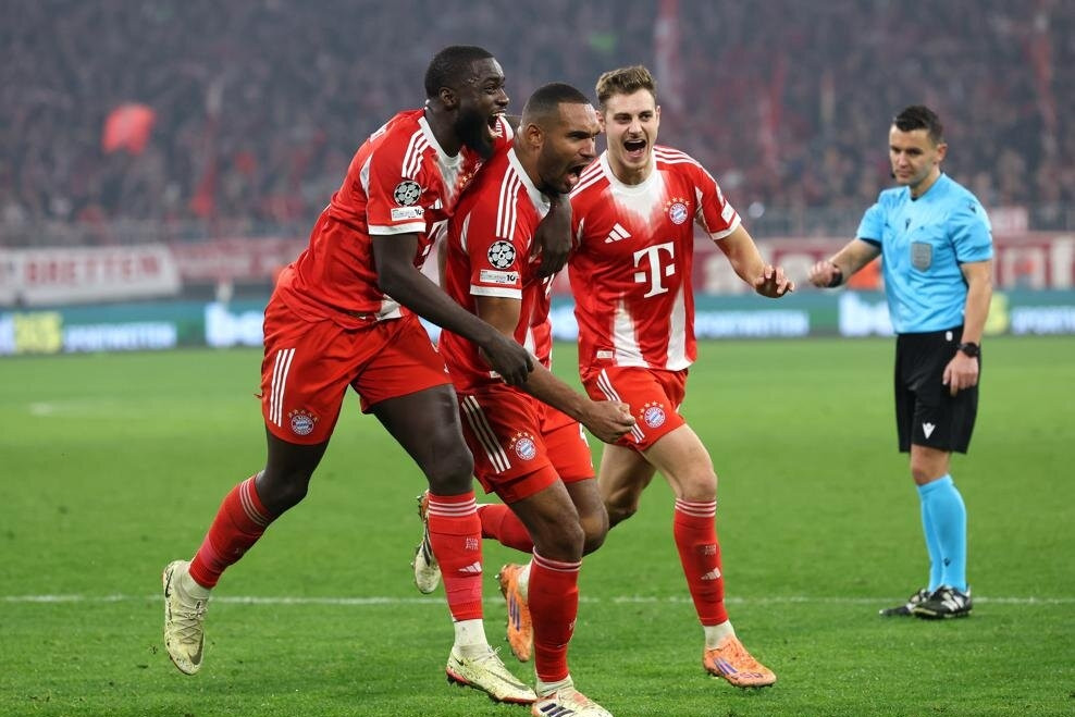 Bayern Munich lội ngược dòng hạ Sporting Lisbon