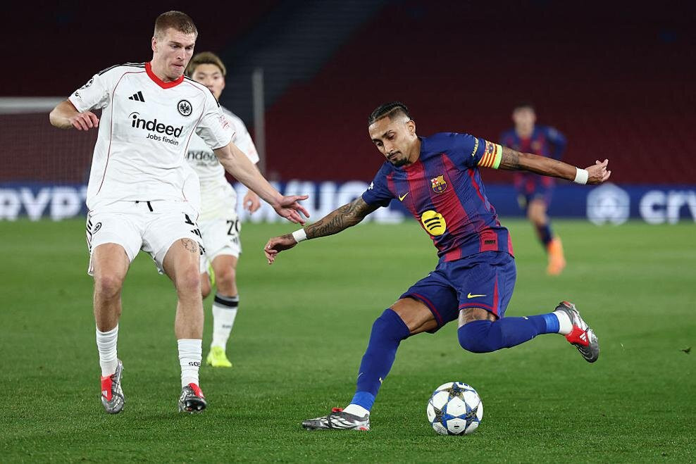 editorial_uefa_com fc_barcelona_v_eintracht_frankfurt_ _uefa_champions_league_2025_26_league_phase_md6.jpg