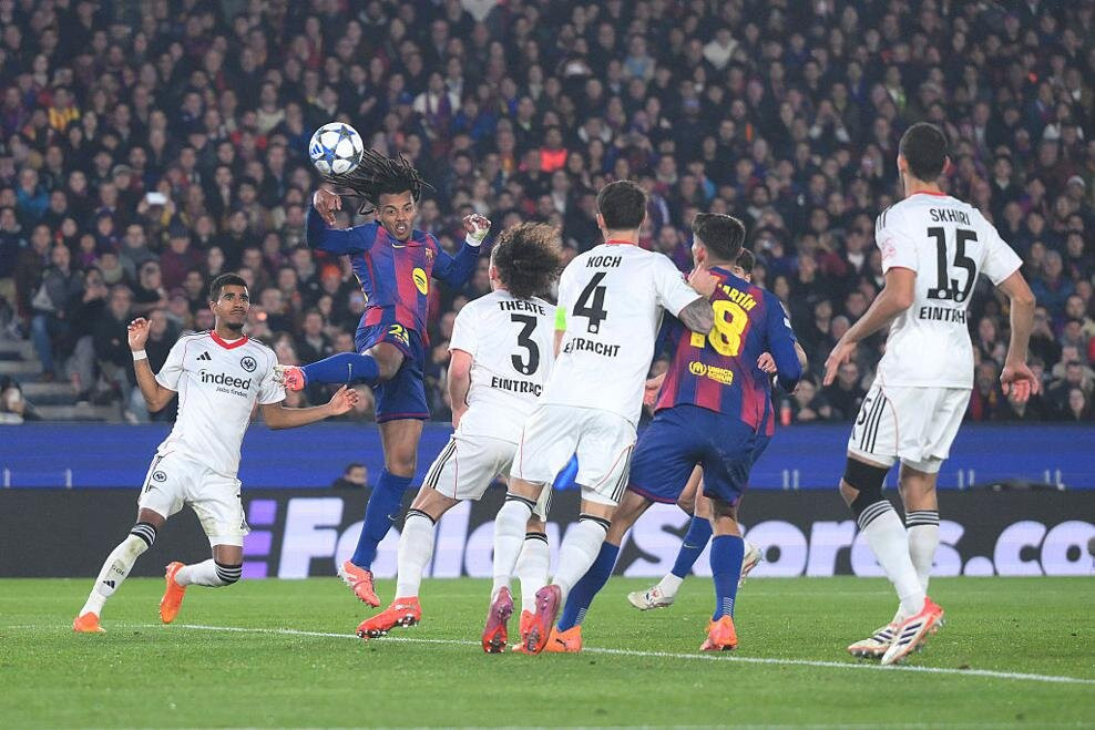 editorial_uefa_com fc_barcelona_v_eintracht_frankfurt_ _uefa_champions_league_2025_26_league_phase_md6 (3).jpg