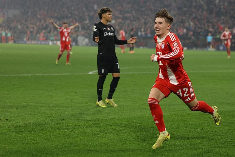 editorial_uefa_com fc_bayern_munchen_v_sporting_clube_de_portugal_ _uefa_champions_league_2025_26_league_phase_md6 (5).jpg