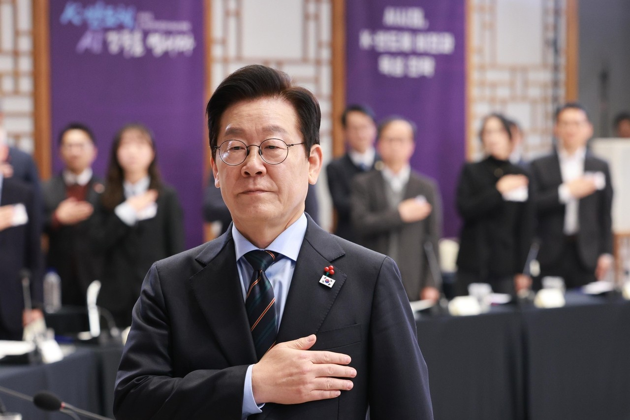 Hàn Quốc chi gần 500 tỷ USD xây 10 nhà máy bán dẫn