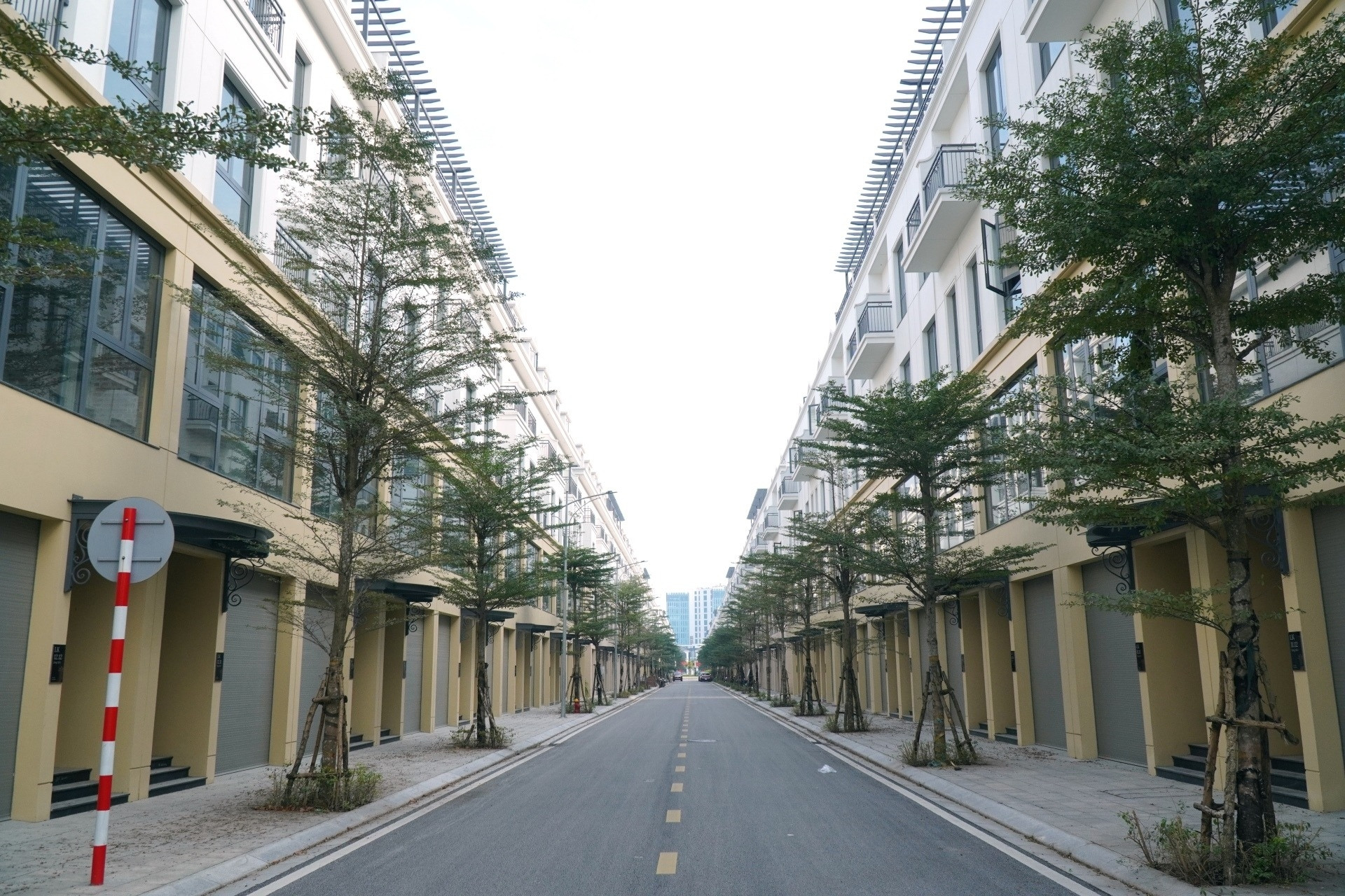 Khu đô thị hiện đại bên bờ sông Mã ở Thanh Hóa vắng bóng cư dân