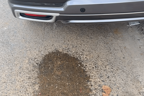 Nước chảy từ ống xả ô tô: Liệu xe có đang gặp vấn đề?