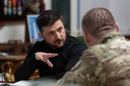 Tổng thống Ukraine nêu điều kiện bầu cử, sẵn sàng ngừng bắn một phần với Nga