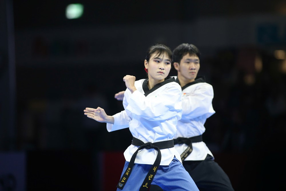 trong phuc   kim ha taewondo 3.jpg