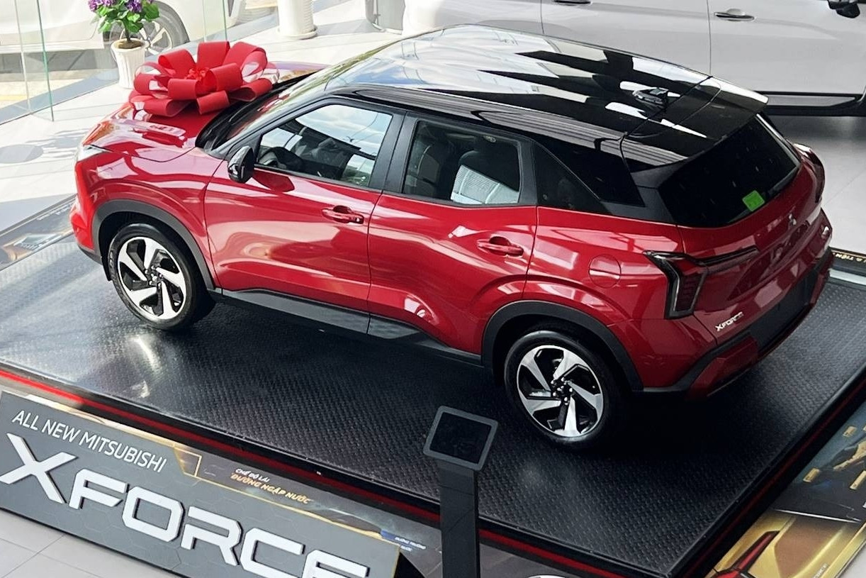 Xe xăng dầu bán chạy tháng 11: Mitsubishi bùng nổ, top 10 'trắng' tên xe Hàn