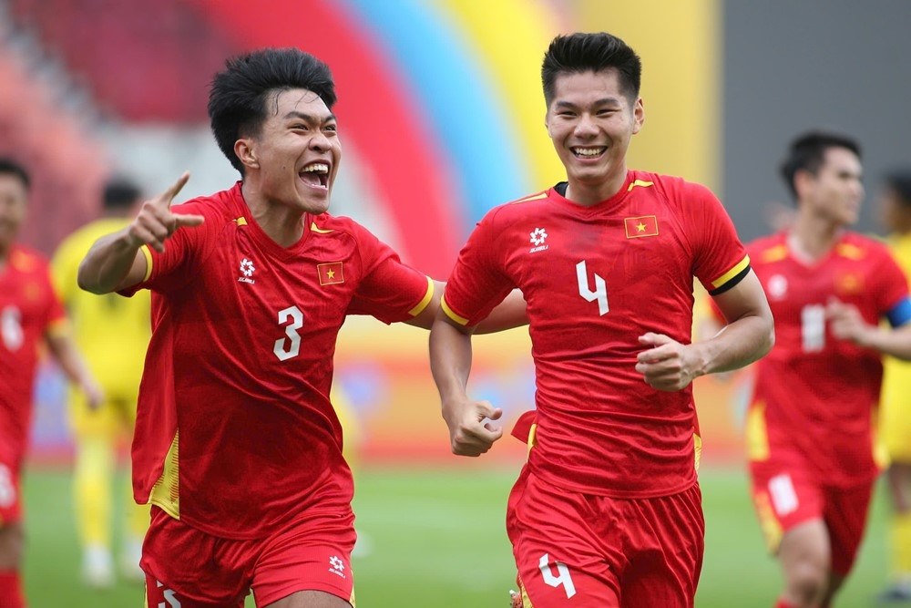 Kết quả bóng đá hôm nay 11/12: U22 Việt Nam và tuyển nữ cùng vào bán kết