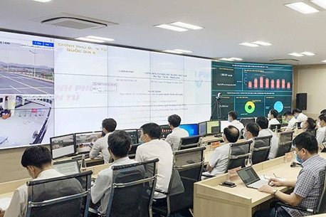 Luật Chuyển đổi số: 'Lấy người dân làm nền tảng cho mọi hoạt động số hóa'