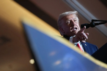 Mỹ yêu cầu tòa án hình sự quốc tế cam kết không truy tố ông Trump