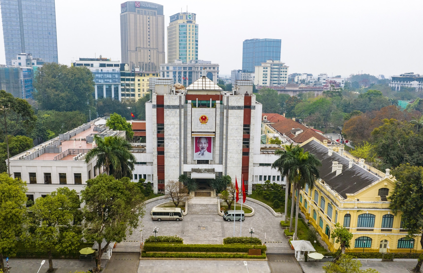 Từ ngày mai, Chủ tịch Hà Nội được Quốc hội giao thêm một số thẩm quyền