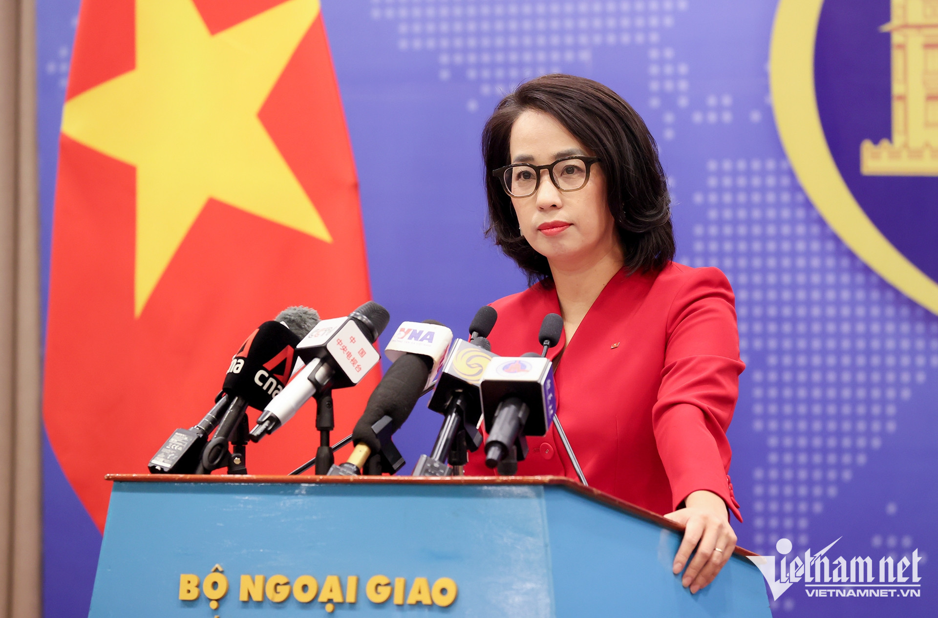 W-Pham Thu Hang_2328.jpg