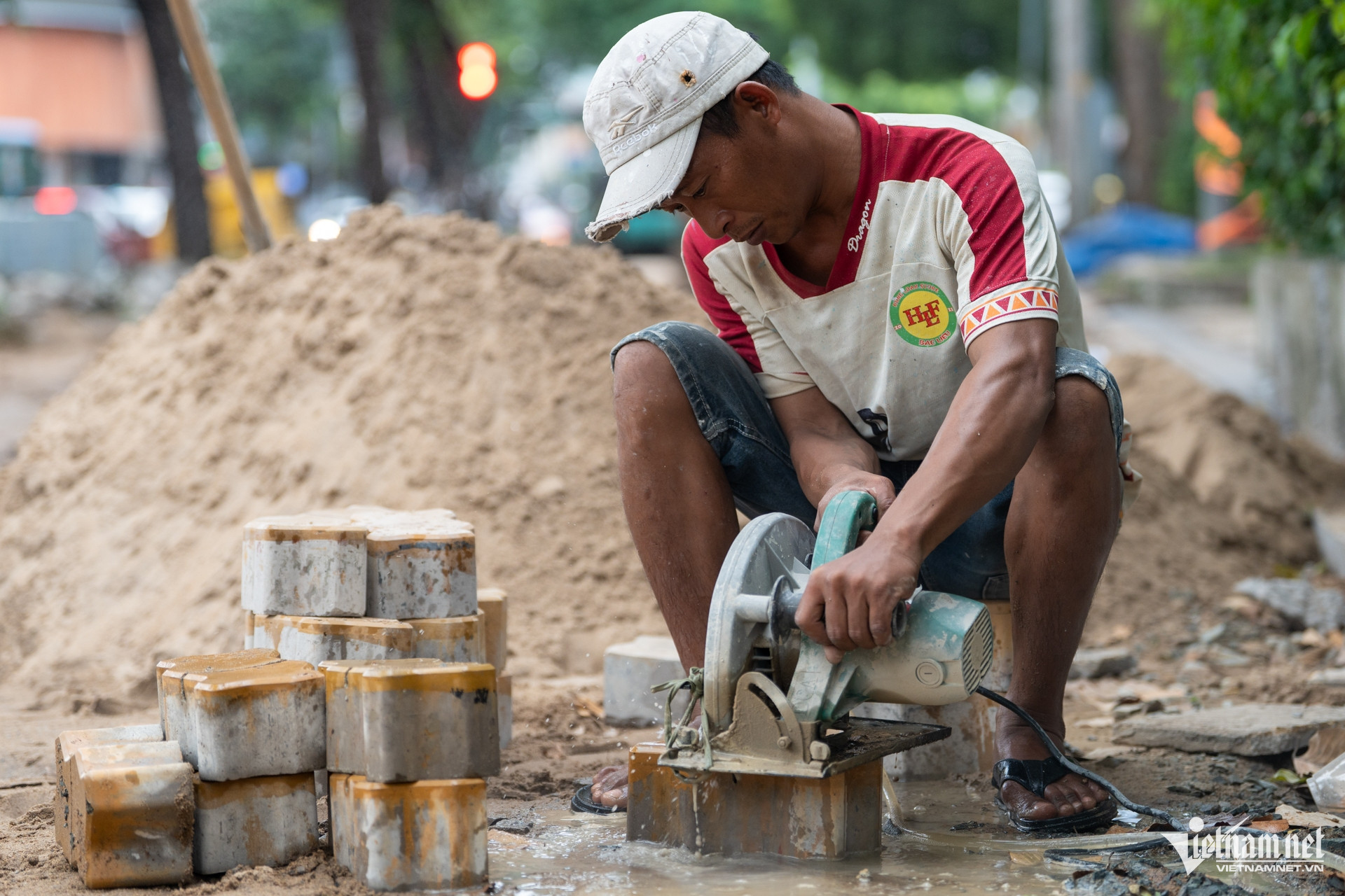 W-TPHCM chỉnh trang vỉa hè Tuấn Hùng 22.jpg