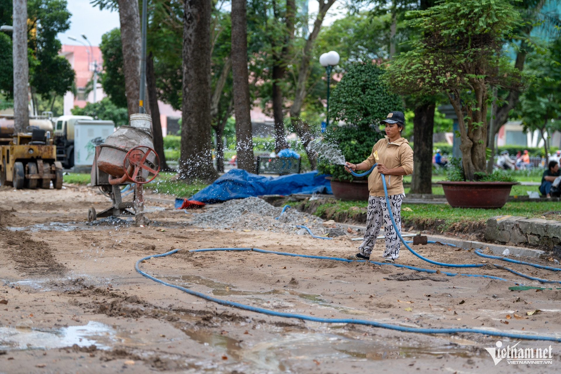 W-TPHCM chỉnh trang vỉa hè Tuấn Hùng 23.jpg