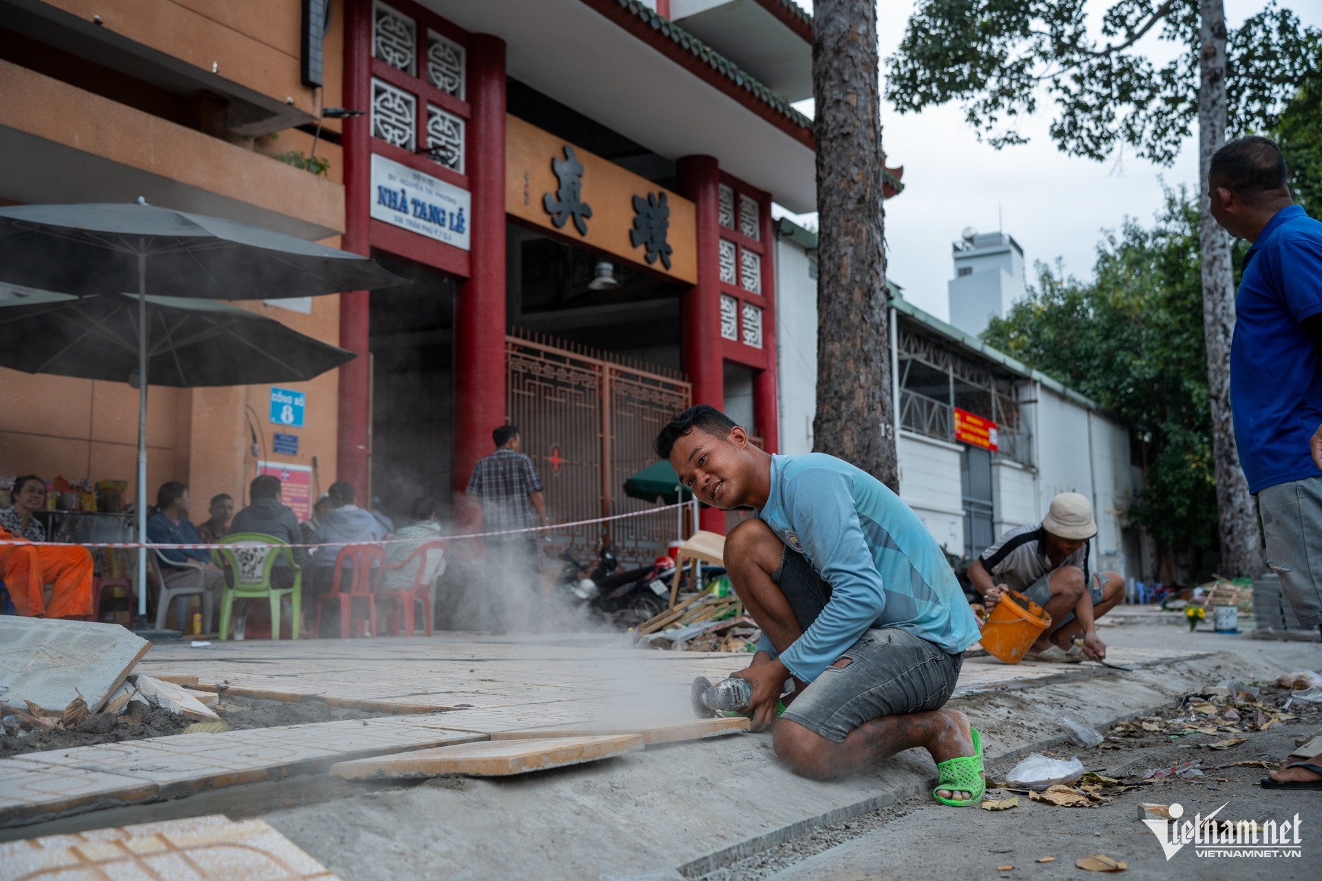 W-TPHCM chỉnh trang vỉa hè Tuấn Hùng 32.jpg