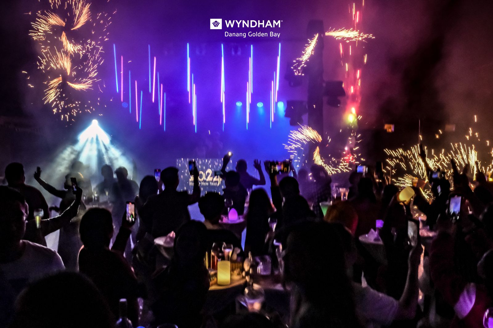 WyndhamDanangGodlenBay_FestiveseasonDanang5.jpg