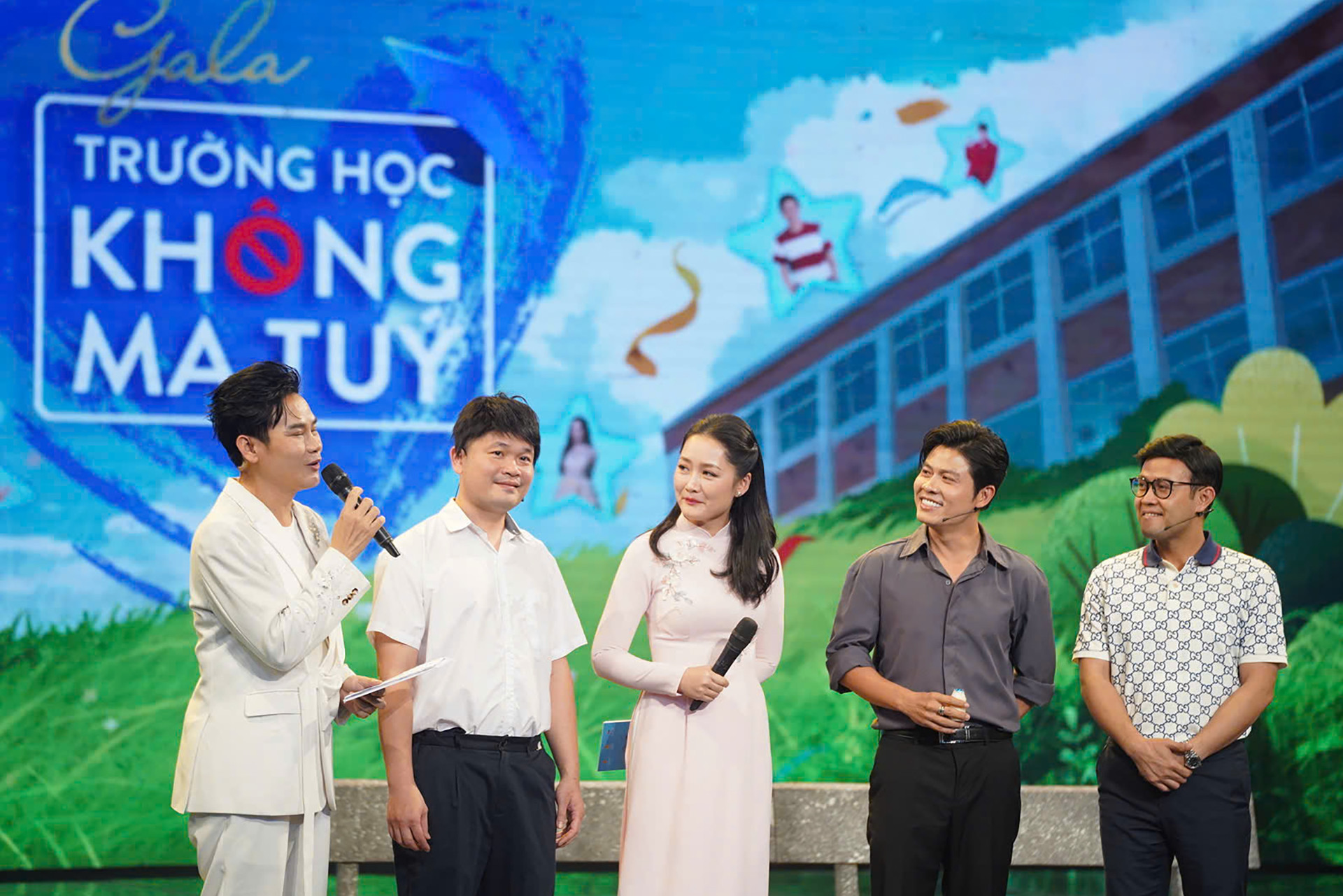 Ấn tượng với hơn 30.000 học sinh, sinh viên tham gia 'Trường học không ma túy'