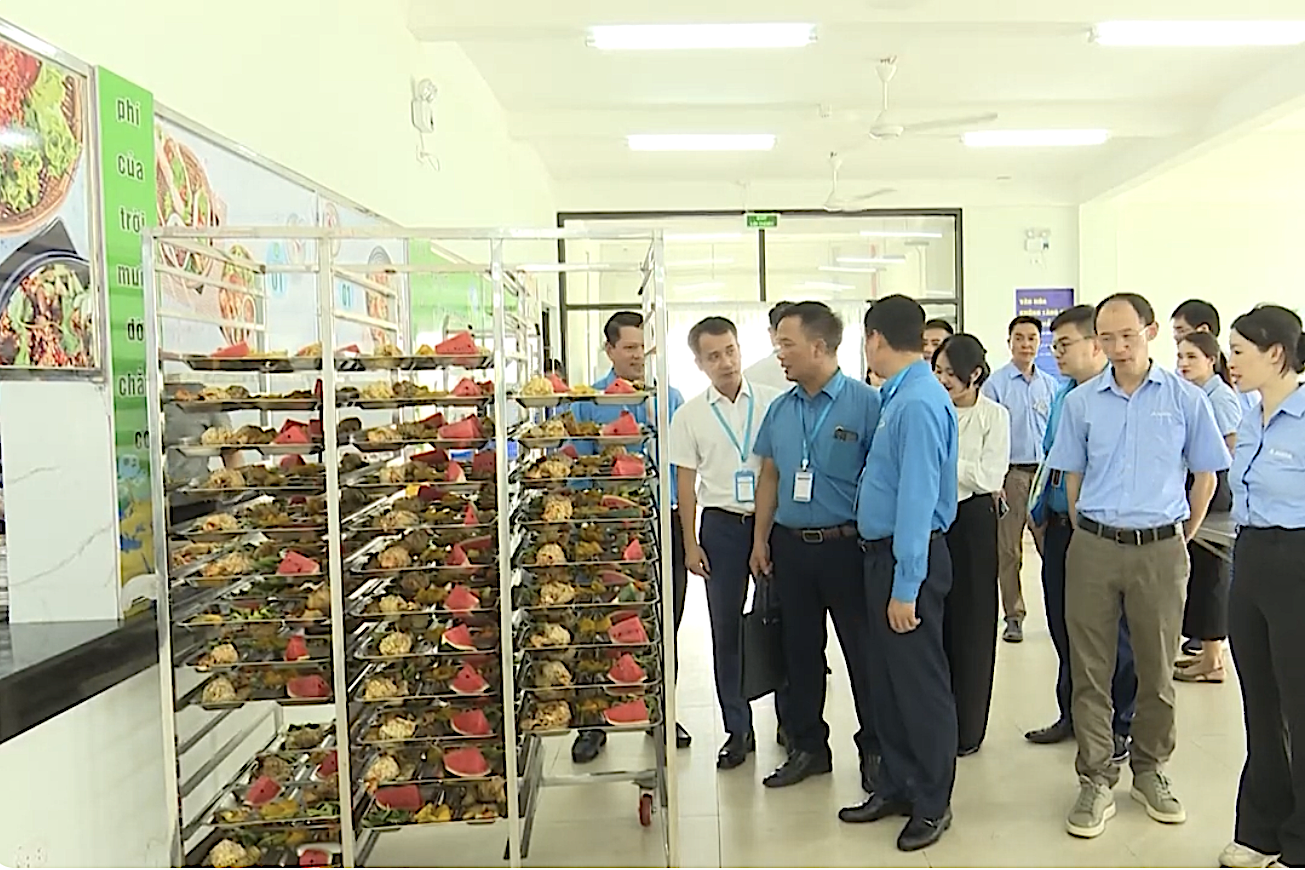 Công đoàn Việt Nam chú trọng xây dựng đội ngũ cán bộ chuyên trách