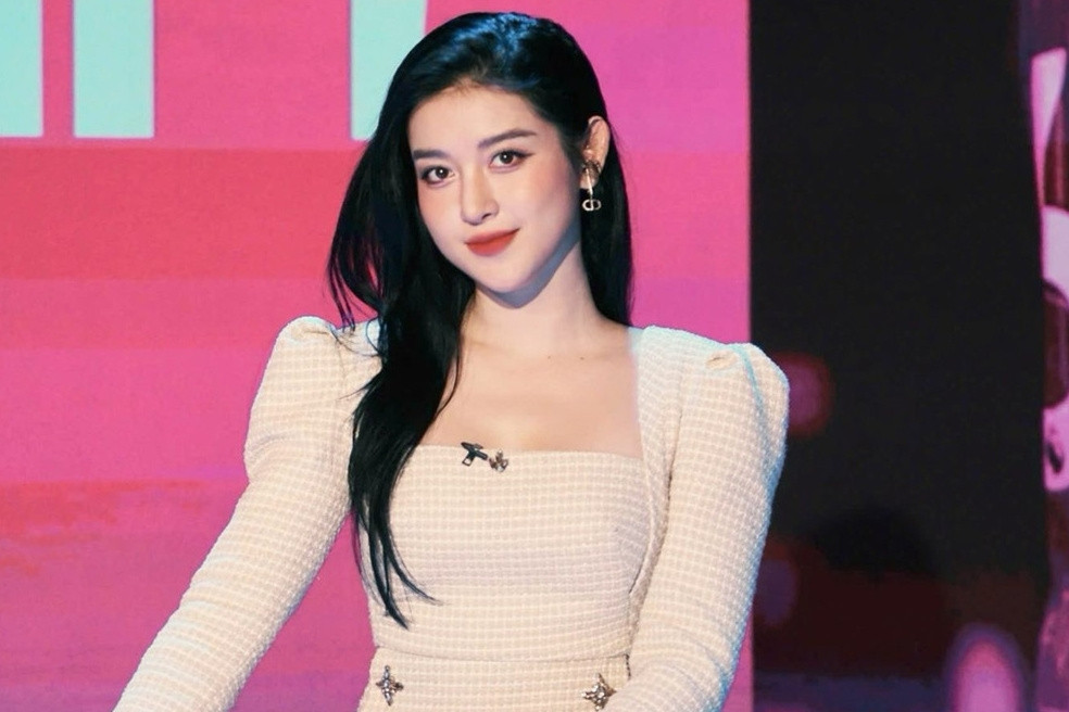 Huyền My: 'Tôi sốc, bật khóc khi nghỉ việc MC'