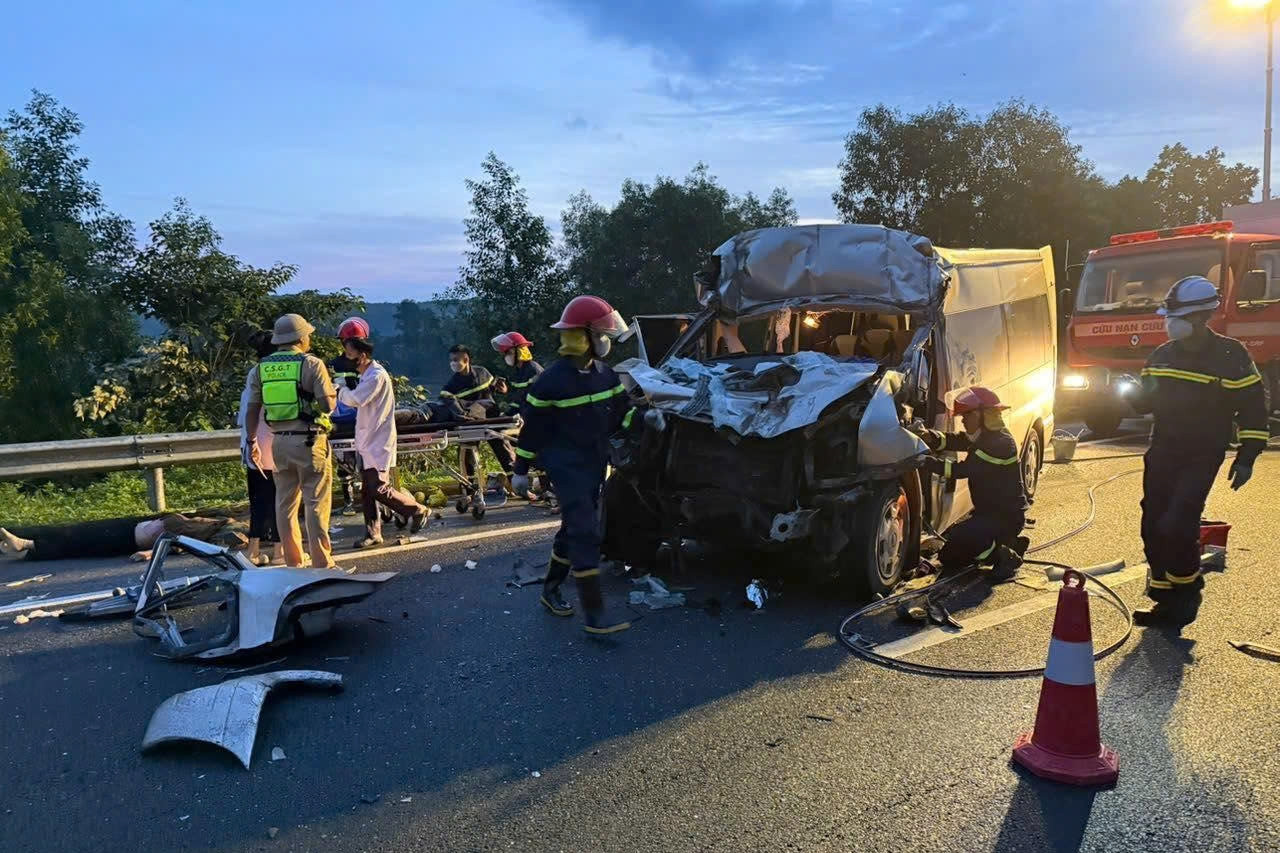 Khởi tố vụ tai nạn khiến 4 người đi đám cưới tử vong trên cao tốc