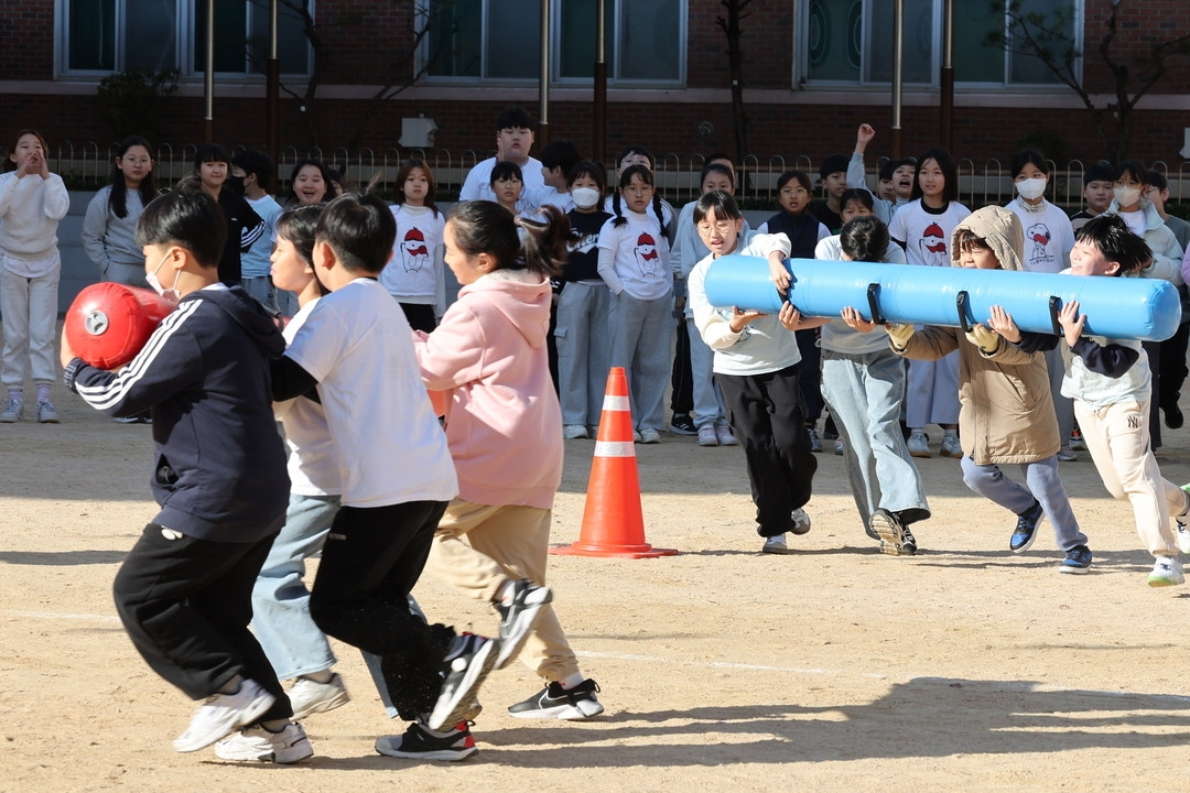 Trường tư học phí hơn 200 triệu/năm, phụ huynh xếp hàng giành suất cho con học