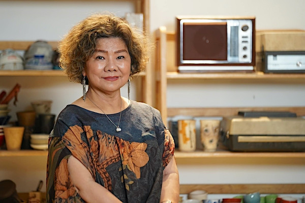 NSND Thanh Hoa U80 sống lạc quan dù bệnh tật, tiết lộ về ông xã kém 6 tuổi