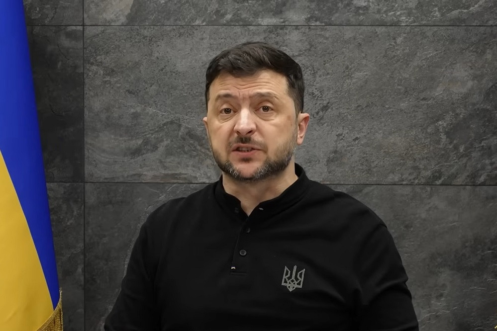 Ông Zelensky bị tố không ủng hộ hòa bình, Ukraine tấn công tàu Nga ở Biển Caspian