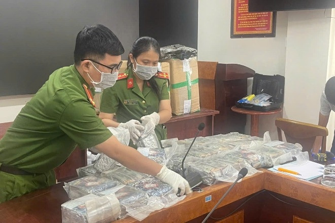 Phá đường dây ma túy do các đối tượng bị truy nã quốc tế cầm đầu, giao dịch nghìn tỷ