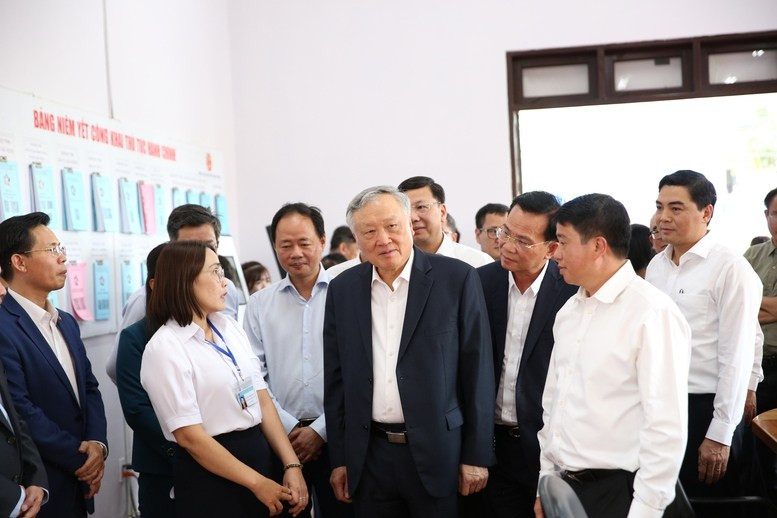 Pho Thu tuong thuong truc 2.jpg