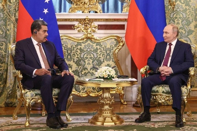 Tổng thống Putin điện đàm với ông Maduro, Mỹ áp thêm trừng phạt Venezuela